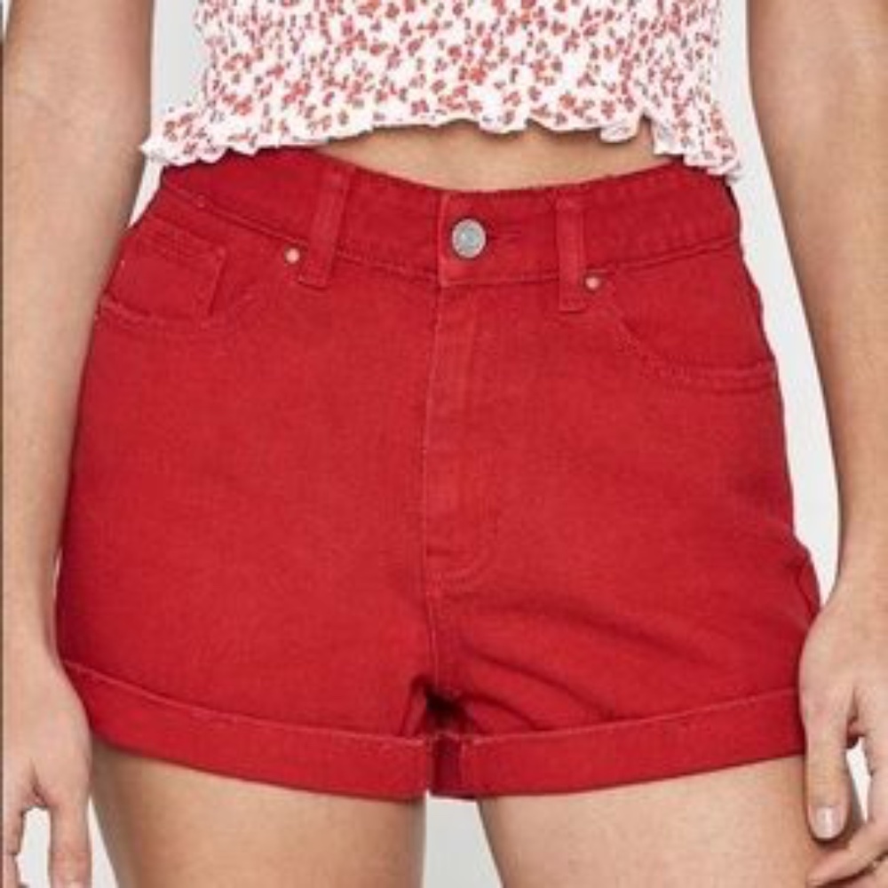 PacSun red mom shorts